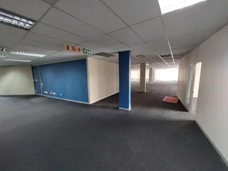 1096 sqm Ground Floor Office to Let