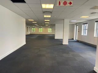 1425 sqm Office To Let in Bryanston