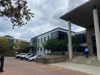 1425 sqm Office To Let in Bryanston