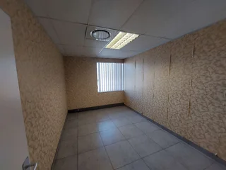 131 sqm Office to Let in Bedfordview