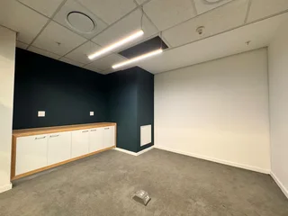 397 sqm Office to Let in Sandton