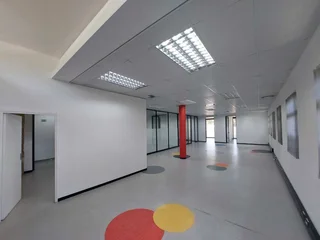 243 sqm Office to Let in Bedfordview