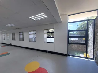 243 sqm Office to Let in Bedfordview