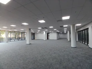 673 sqm Office to Let in Rosebank