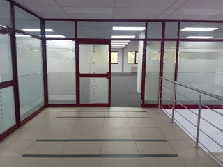 563m² Office to rent Rivonia