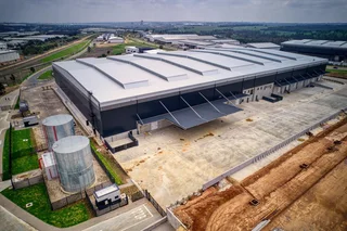 19,099m² Warehouse to Rent, Longlake