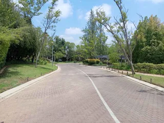 727m² Office to rent Woodmead