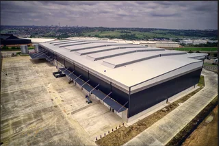 19,099m² Warehouse to Rent, Longlake