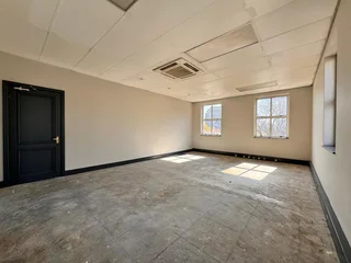 247 sqm Office to Let in Sandton