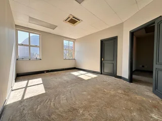 247 sqm Office to Let in Sandton