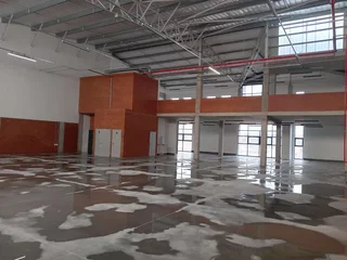 800m² Warehouse To Rent, Longlake