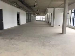 19,099m² Warehouse to Rent, Longlake