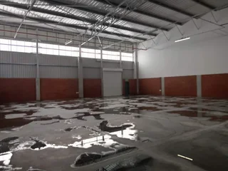 800m² Warehouse To Rent, Longlake