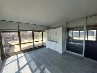 2245 sqm Office to Let in Bedfordview