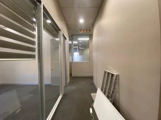 534 sqm Office To Let in Fourways