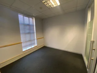 62 sqm Office To Let in Bryanston