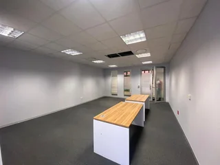 62 sqm Office To Let in Bryanston