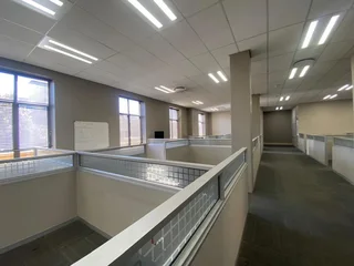 534 sqm Office To Let in Fourways