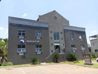 275m² Office to rent Sunninghill