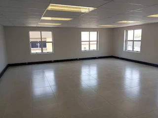 275m² Office to rent Sunninghill