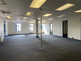 156 sqm Office To Let in Bryanston