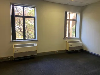 156 sqm Office To Let in Bryanston