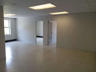 275m² Office to rent Sunninghill