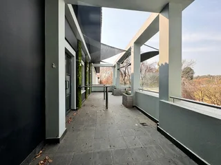 338 sqm Office to Let in Sandton