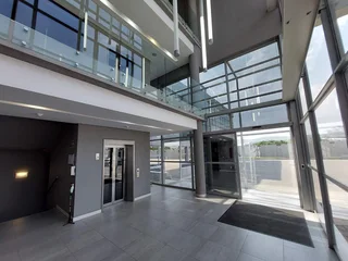 2262 sqm Office to Let in Bedfordview