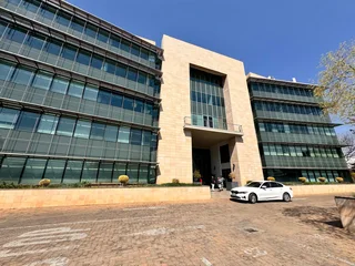 379 sqm Office to Let in Sandton