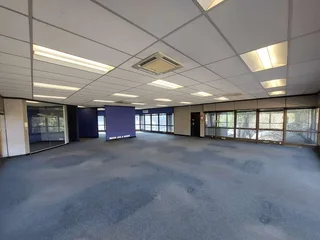 1018 sqm Office to Let in Bedfordview