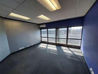 1018 sqm Office to Let in Bedfordview