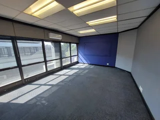 1018 sqm Office to Let in Bedfordview