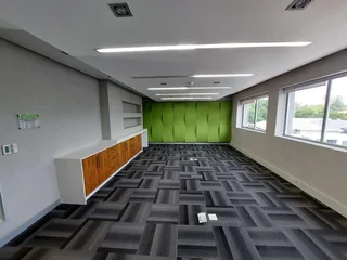 2262 sqm Office to Let in Bedfordview