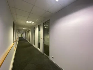 62 sqm Office To Let in Bryanston