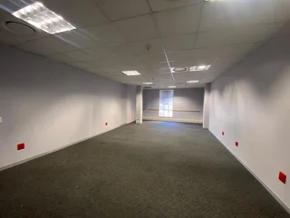 62 sqm Office To Let in Bryanston