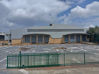 7,671m² Warehouse to rent Longmeadow