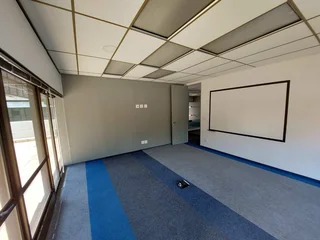 2074 sqm Office to Let in Bedfordview