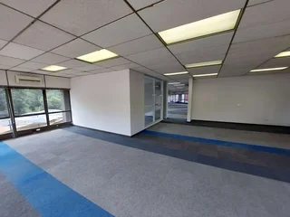 2074 sqm Office to Let in Bedfordview