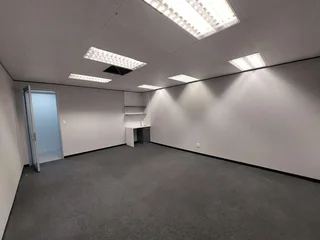 68 sqm Office to let in Bedfordview