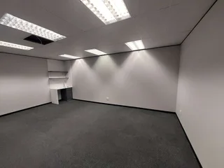 68 sqm Office to let in Bedfordview