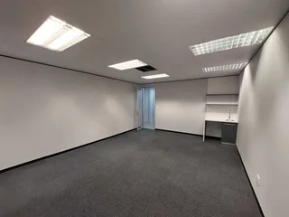 68 sqm Office to let in Bedfordview