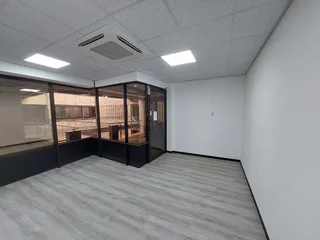 236 sqm office to Let in Bedfordview