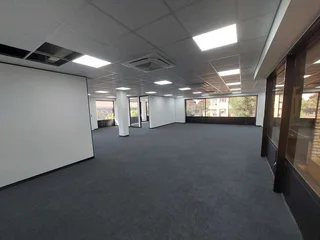 236 sqm office to Let in Bedfordview