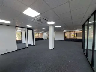 236 sqm office to Let in Bedfordview