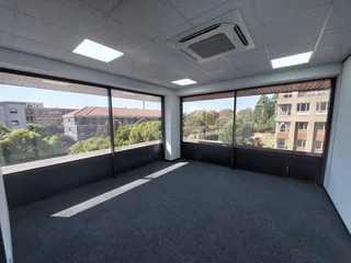 236 sqm office to Let in Bedfordview