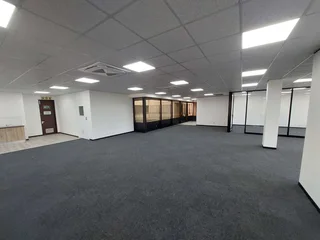 236 sqm office to Let in Bedfordview