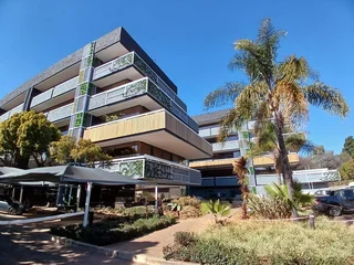 236 sqm office to Let in Bedfordview