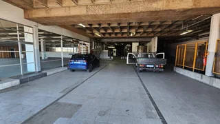 5'400m2 Mixed Retail/Office/Industrial/Storage Space to Rent on Umgeni Road | Swindon Property