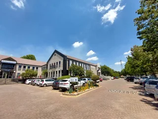 Large 1st Floor Office To Let in Bedfordview